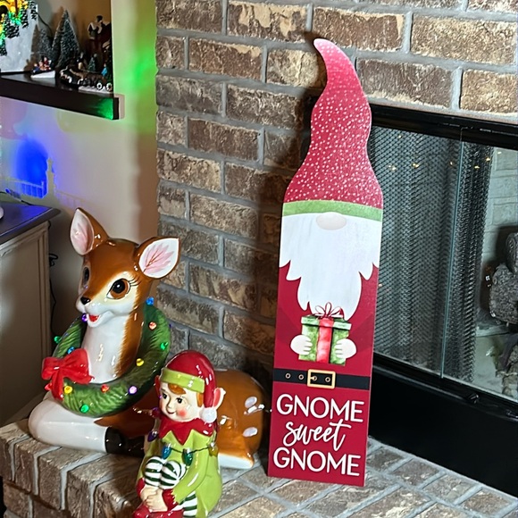 NEW! Modern Farmhouse Large Wood Christmas Holiday Gnome Porch Greeter Leaner - Picture 3 of 6